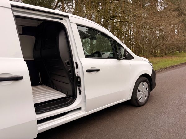 Nissan TOWNSTAR 2025 EV SWB Auto 383462683