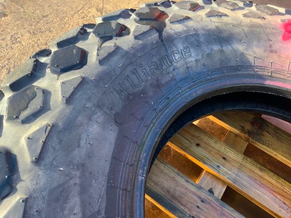 TURF TYRES. 383476060
