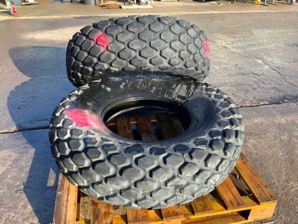 TURF TYRES. 383476068
