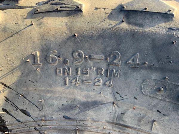 TURF TYRES. 383476069