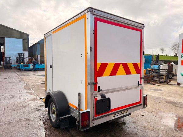 6 x 8 HAZLEWOOD BOX TRAILER ...641 383476144