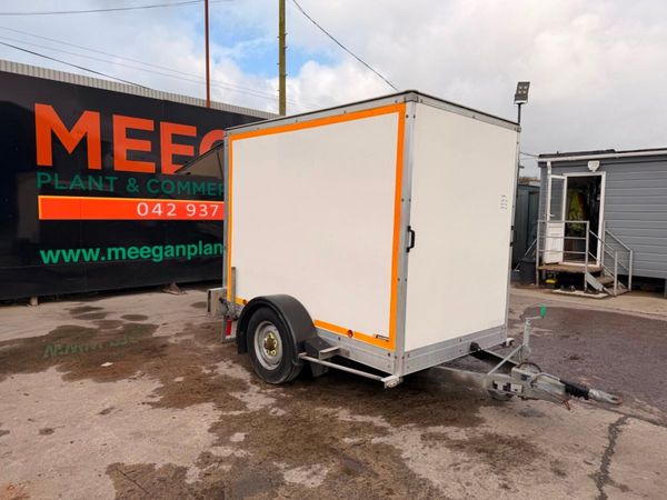 6 x 8 HAZLEWOOD BOX TRAILER ...641 383476116