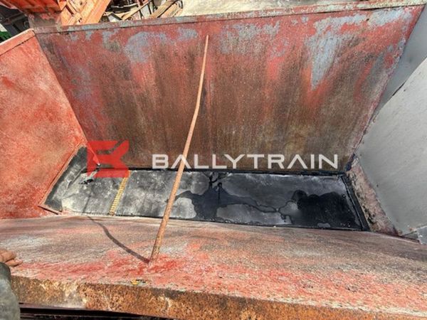 Aggregate Feed Hopper 383483554