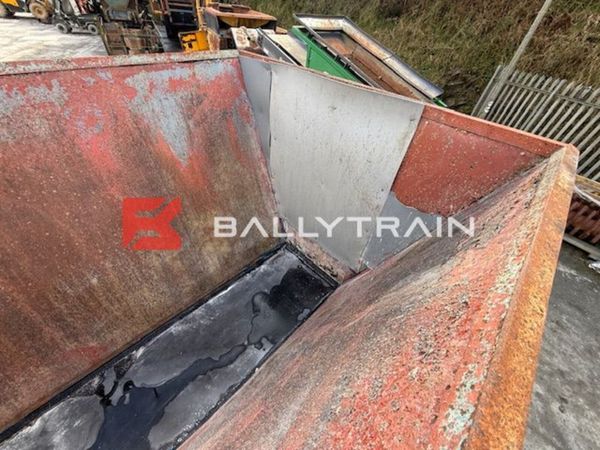 Aggregate Feed Hopper 383483555