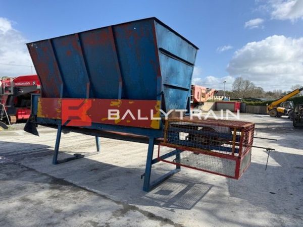 Aggregate Feed Hopper 383483510