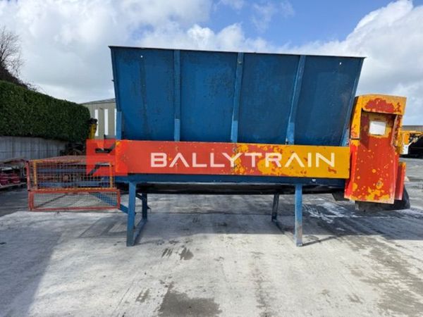 Aggregate Feed Hopper 383483517