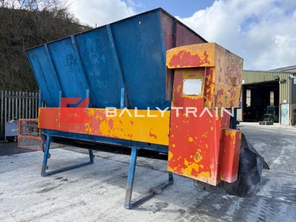 Aggregate Feed Hopper 383483519