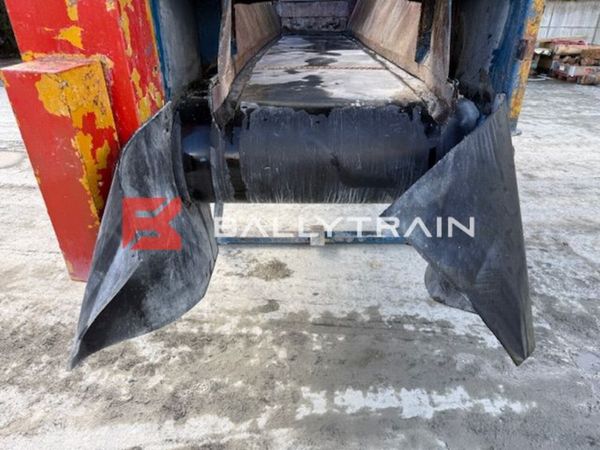 Aggregate Feed Hopper 383483527