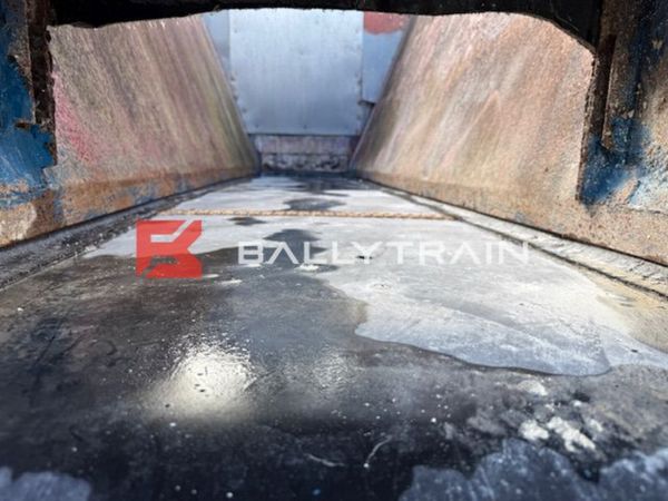 Aggregate Feed Hopper 383483528