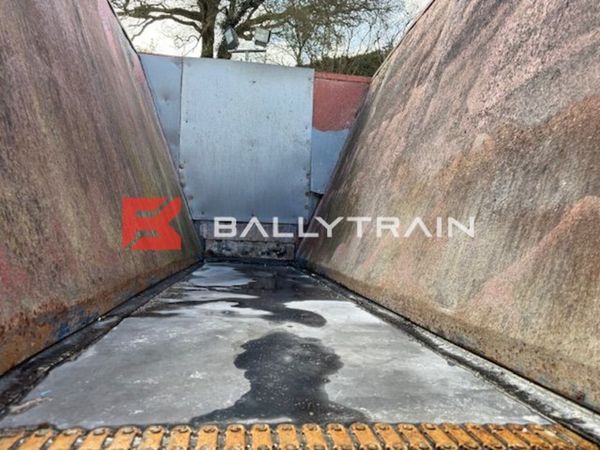 Aggregate Feed Hopper 383483529