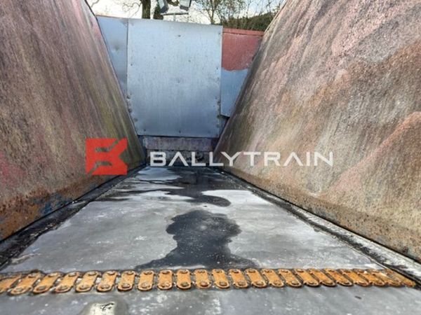 Aggregate Feed Hopper 383483530