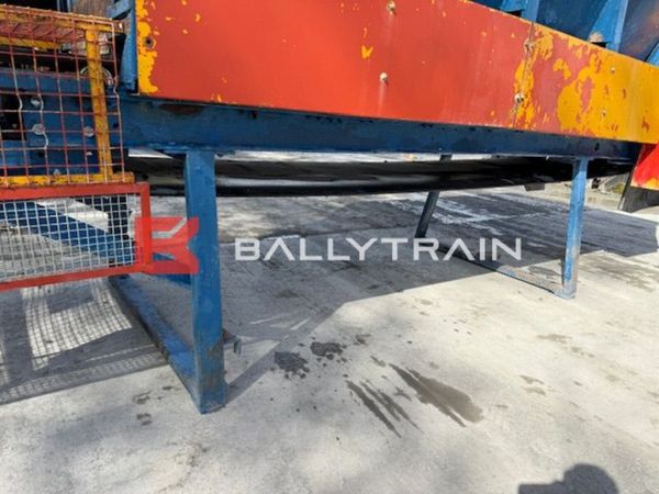 Aggregate Feed Hopper 383483539