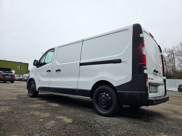 Lovely Opel Vivaro DOE Tax Warranty 383401599
