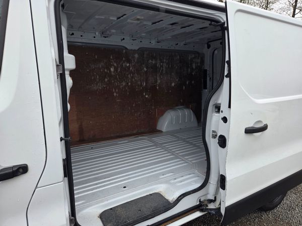 Lovely Opel Vivaro DOE Tax Warranty 383401618