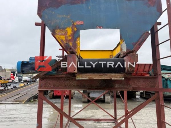 Electric Feed Hopper (4M Long) 383402384