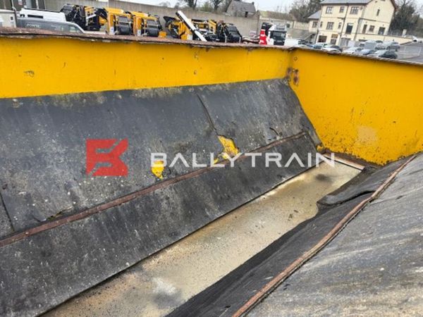 Electric Feed Hopper (4M Long) 383402410