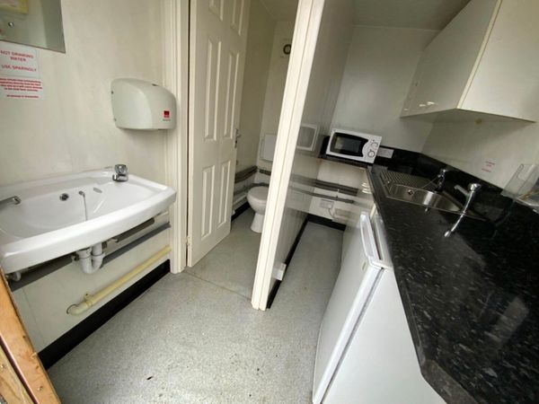 12ft x 10ft SELF CONTAINED WELFARE CABIN843. 383410551