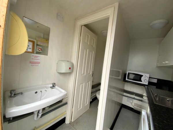 12ft x 10ft SELF CONTAINED WELFARE CABIN843. 383410554