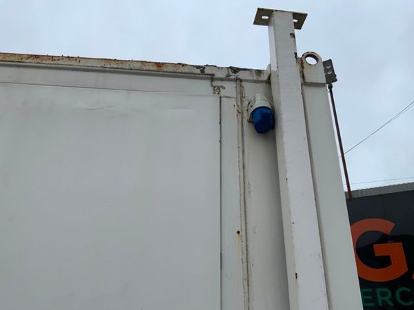 12ft x 10ft SELF CONTAINED WELFARE CABIN843. 383410531