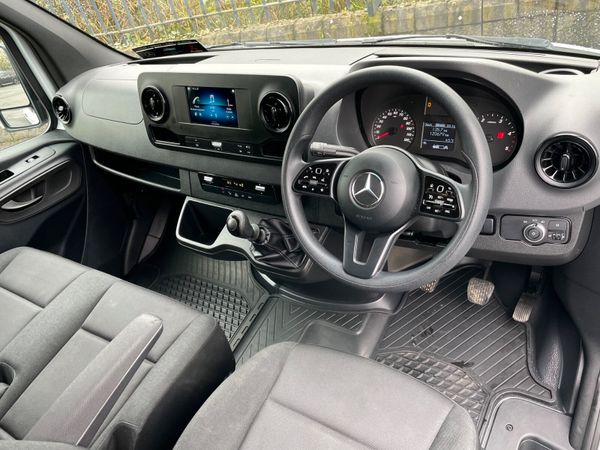 2023 Sprinter 315/43 with Air Con  Straight Deal 383432013