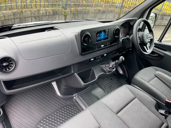 2023 Sprinter 315/43 with Air Con  Straight Deal 383432014