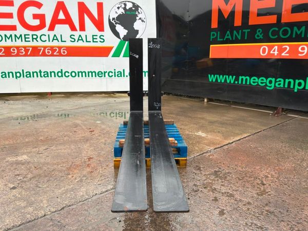 UNUSED 3200mm SLIDING CARRIAGE FORKS2068. 383432789