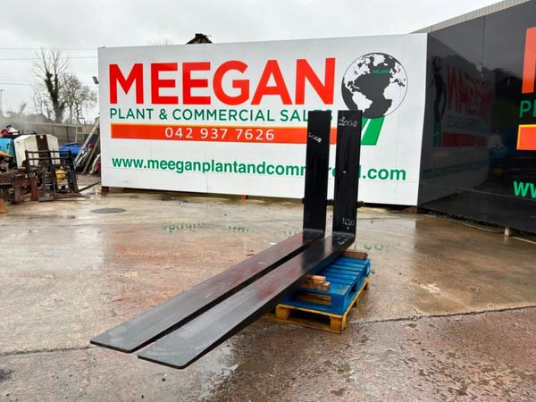 UNUSED 3200mm SLIDING CARRIAGE FORKS2068. 383432792