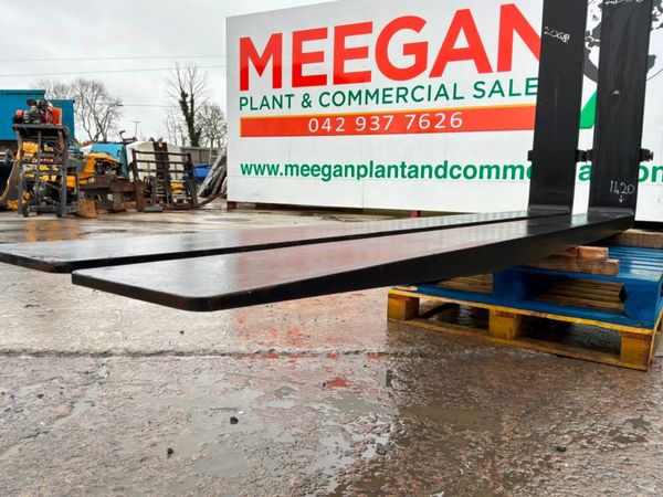 UNUSED 3200mm SLIDING CARRIAGE FORKS2068. 383432805