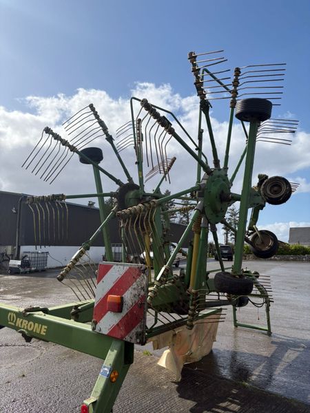 2014 Krone Rake 383542755