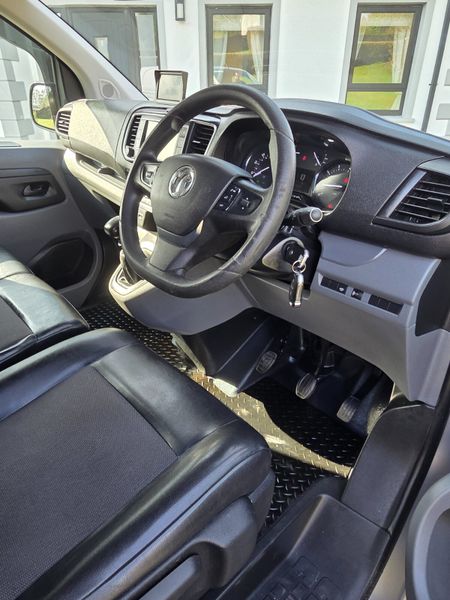 Vauxhall Vivaro 2021 383572544