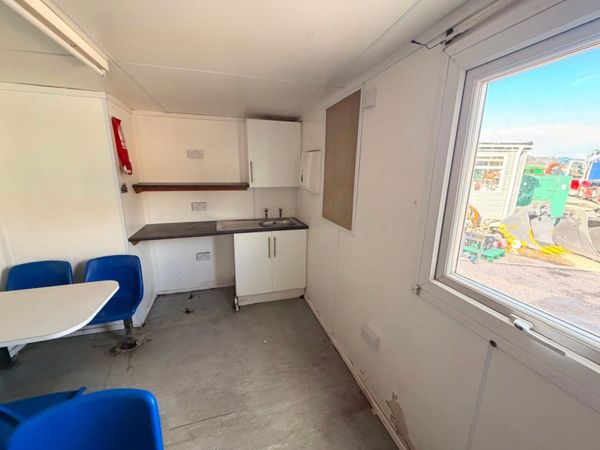 32 x 9 welfare cabin office canteen drying room .. 383525912