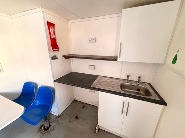 32 x 9 welfare cabin office canteen drying room .. 383525913
