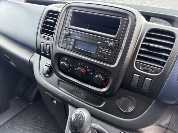 Opel Vivaro 383536477