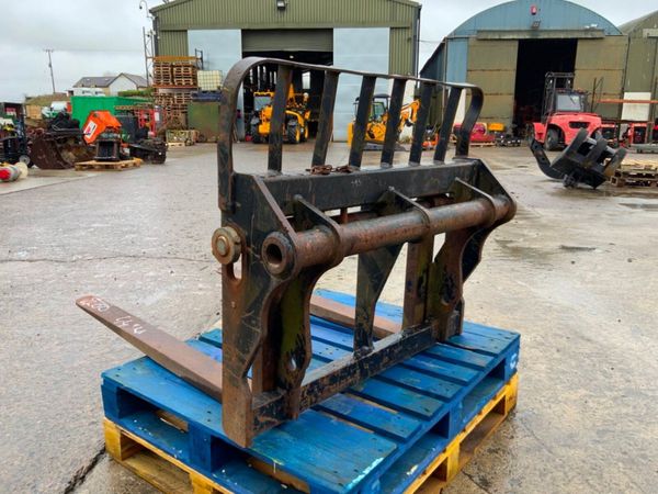 MANITOU TELEPORTER FORK CARRIAGE.......795. 383691998