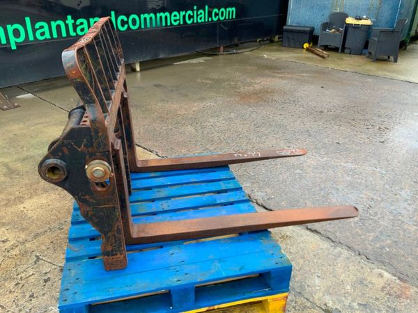 MANITOU TELEPORTER FORK CARRIAGE.......795. 383692001