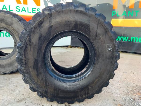 23.5 x 25 GOODYEAR RADIAL TYRES........45. 383694844