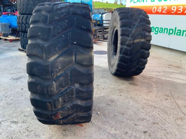 23.5 x 25 GOODYEAR RADIAL TYRES........45. 383694859