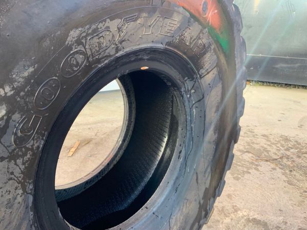 23.5 x 25 GOODYEAR RADIAL DUMPER TYRE.......003. 383694900