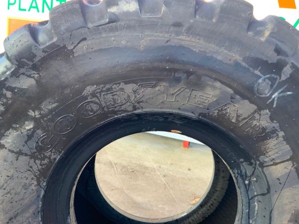 23.5 x 25 GOODYEAR RADIAL DUMPER TYRE.......003. 383694912