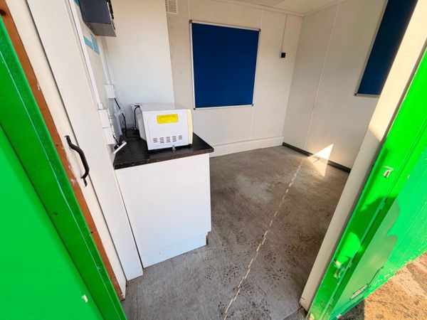 25 x 9 welfare cabin generator toilet  site office 383630750