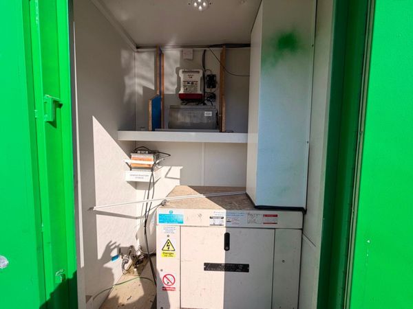 25 x 9 welfare cabin generator toilet  site office 383630773