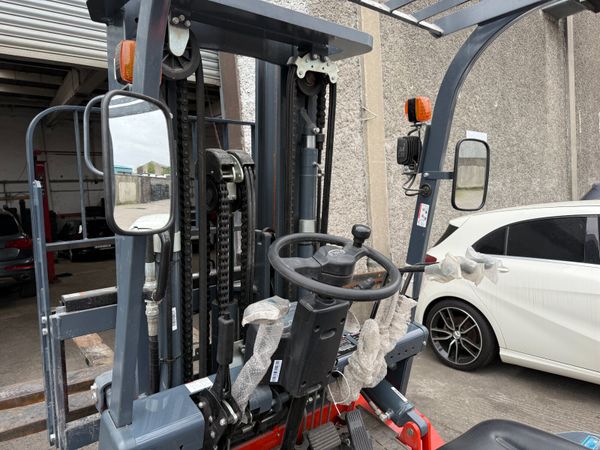 FORK LIFT 383749203