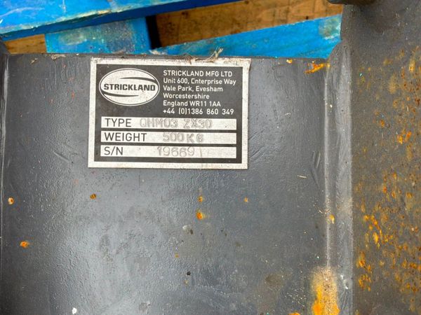 STRICKLAND QUICK HITCH.....40mm PINS........7119. 383789367