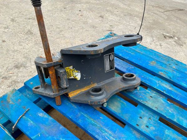 STRICKLAND QUICK HITCH.....40mm PINS........7119. 383789372