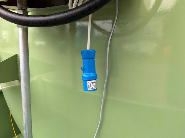 UNUSED 9000 lts FUEL STORAGE  DELIVERY BOWSER 383789379