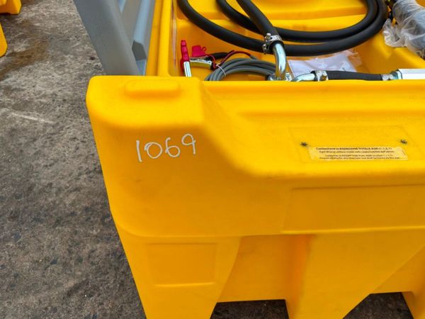 330lts FUEL STORAGE / DELIVERY BOWSER........330m 383789409