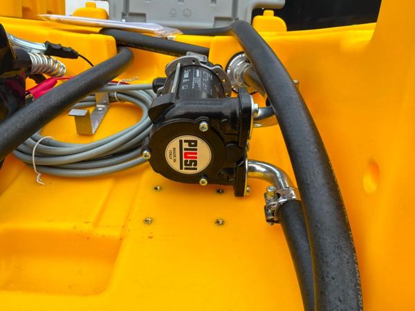 220lts PORTABLE FUEL DELIVERY BOWSER......1070. 383789435