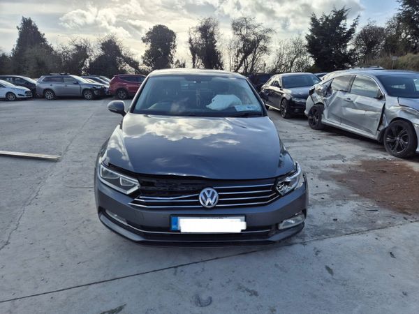 2017 Volkswagen Passat *For Parts 383796116