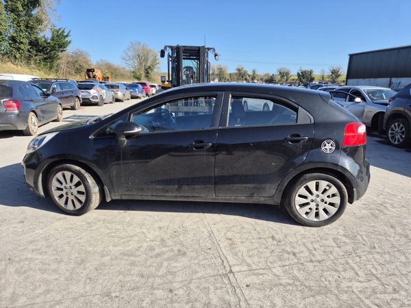 2012 Kia Rio Diesel *For Parts* 383798693