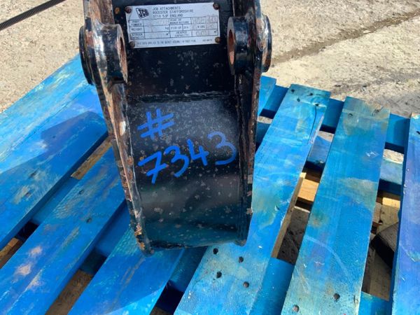 UNUSED 8" JCB BUCKET......30mm PINS.......7343. 383711978